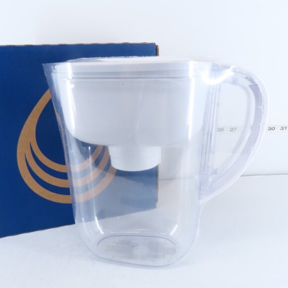 BRITA METRO 6-CUP WATER FILTER PITCHER SMARTLIGHT WHITE - W/ 1 STANDARD FILTER - Picture 1 of 6